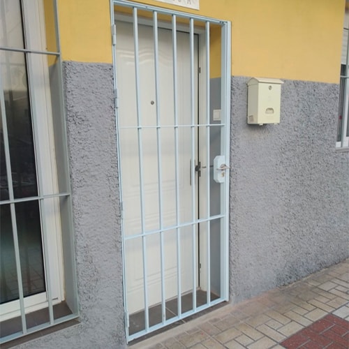 Construcción e instalación de cancela a medida en Málaga